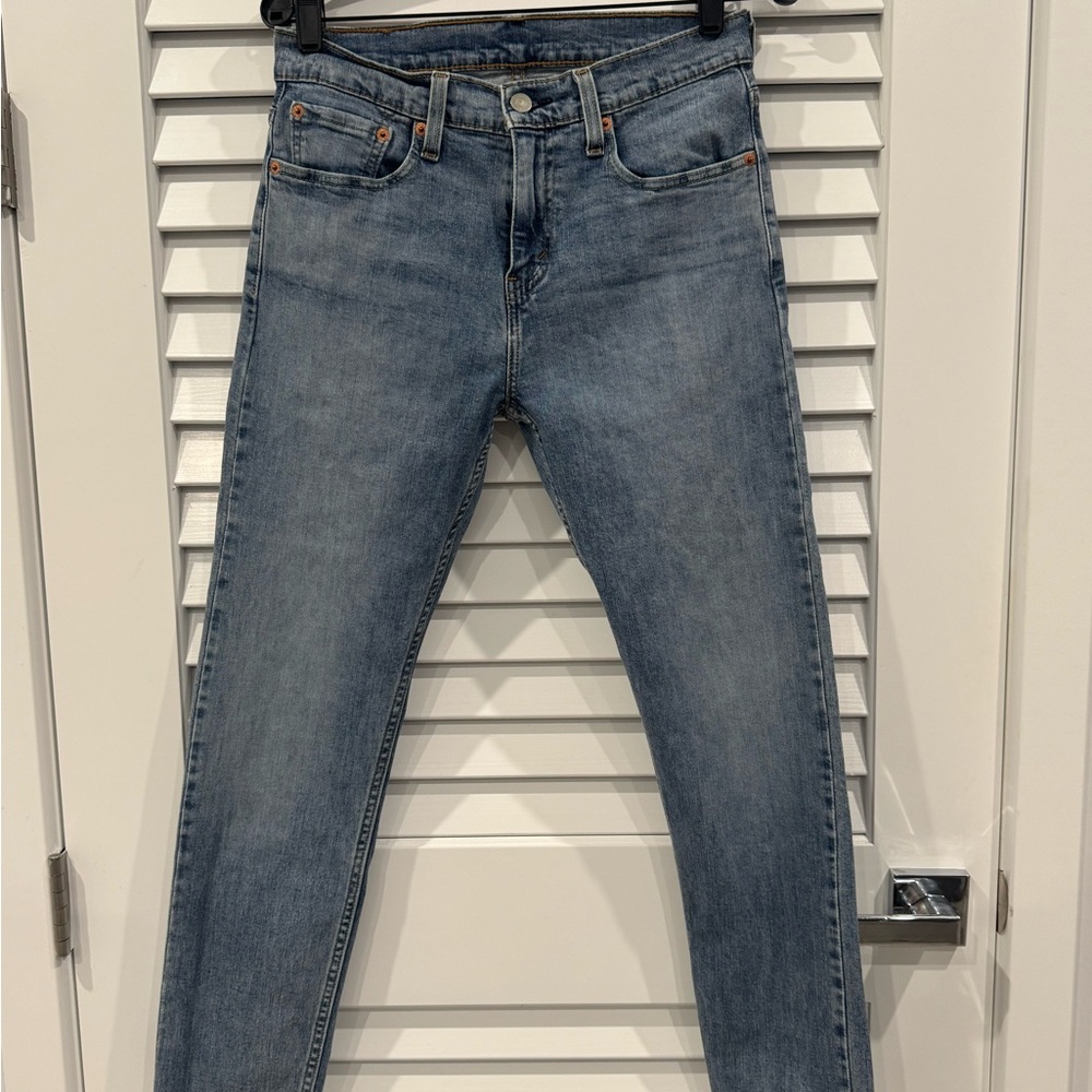 Blue Skinny Jeans with Classic Style